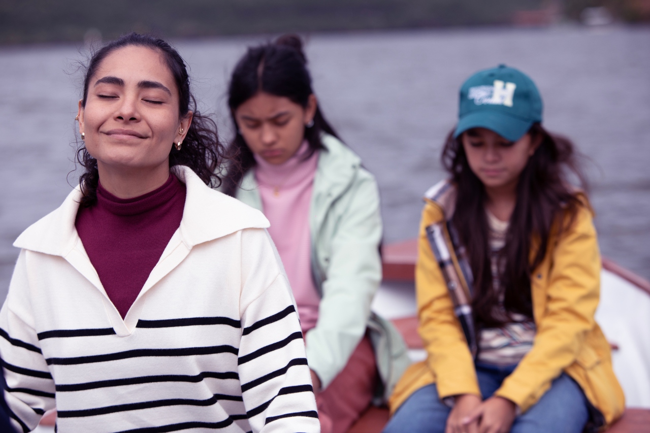 Lisa: la nueva voz del terror psicológico habla sobre “La Mujer que Soñaba Bajo el Agua”